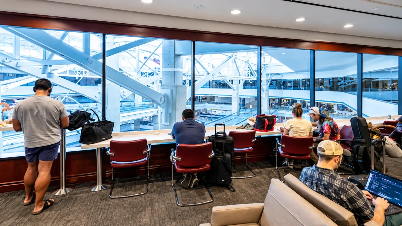 Delta Sky Club - Concourse A