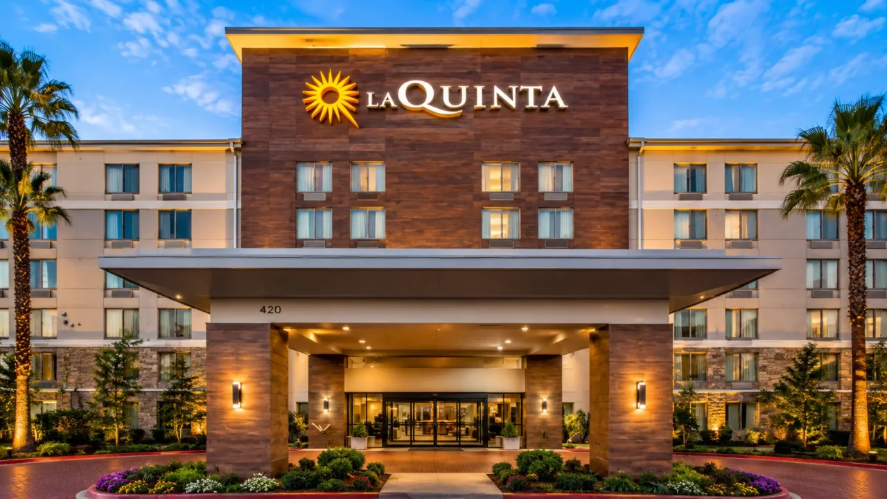 La Quinta Inn & Suites By Wyndham Atlanta Airport North