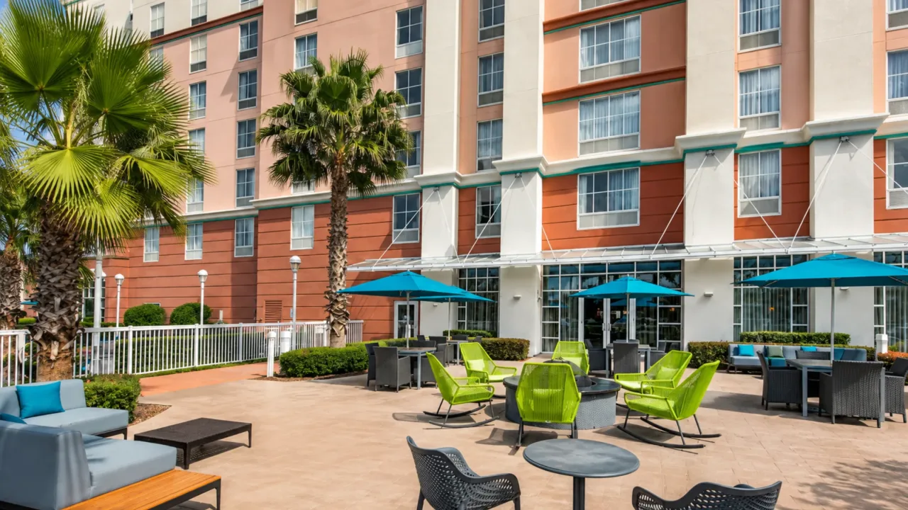 Hampton Inn & Suites Orlando Airport