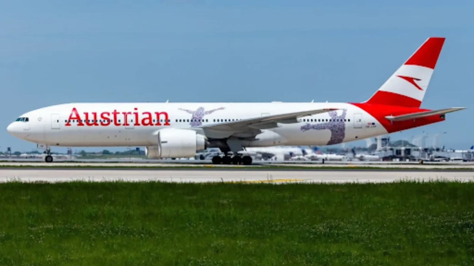 Austrian Airlines Flight From Tel Aviv Diverts to Sofia After Bomb Threat